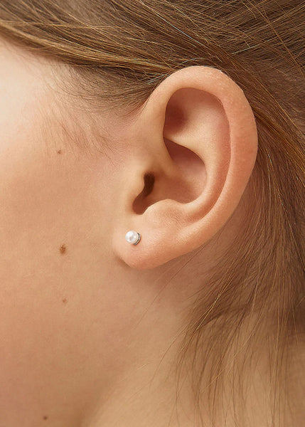In Season  |  Classic Pearl Earrings