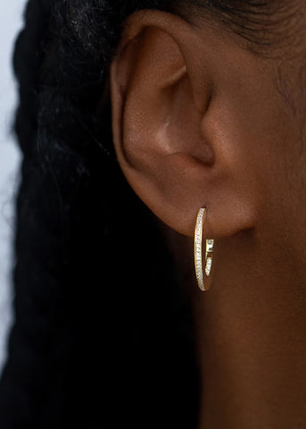 Shashi  |  Pave Boarder Hoops